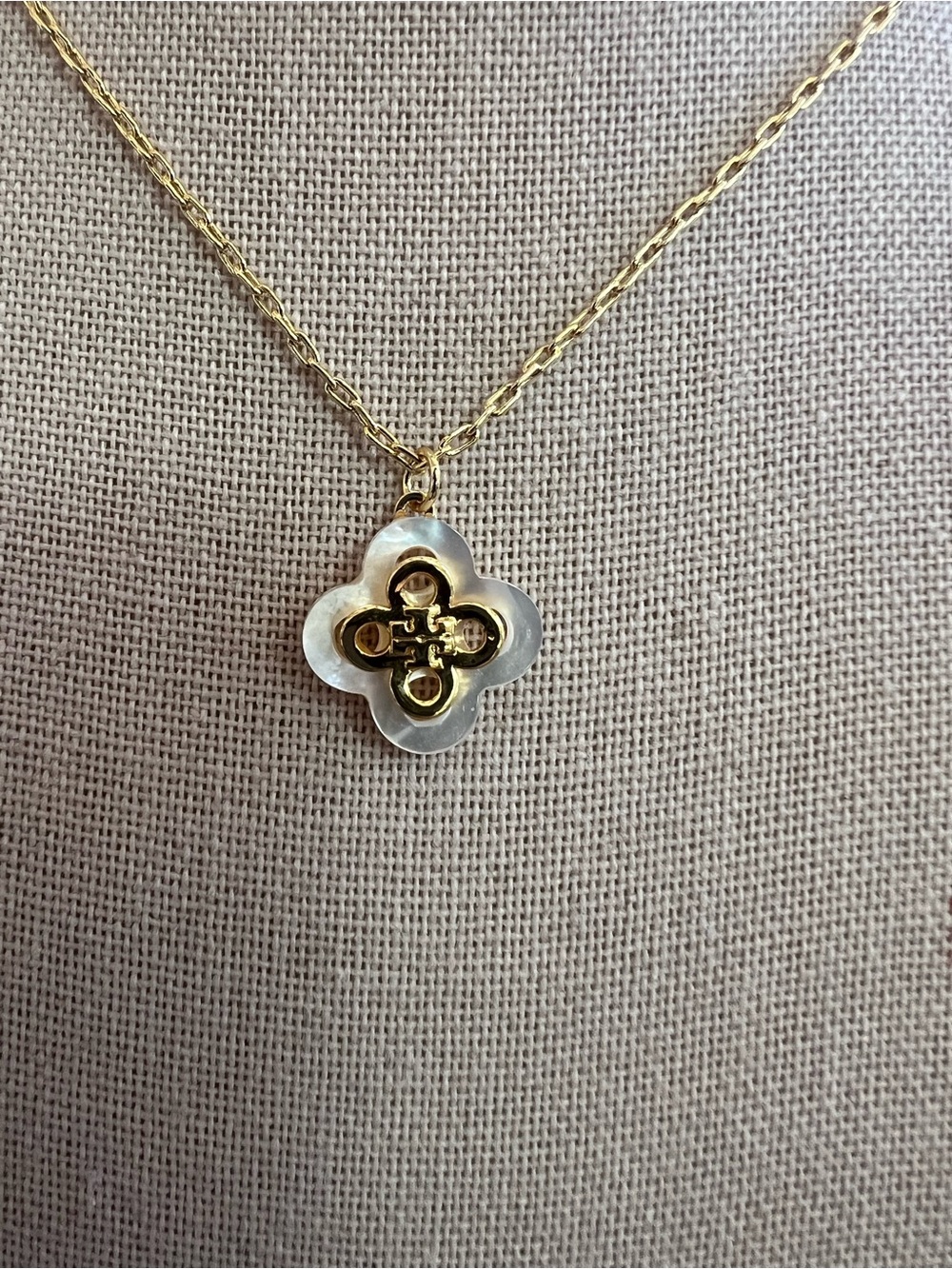 Tory Burch Gold Clover Pendant Necklace 18” long